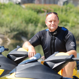 Jetski fahren auf dem Rhein